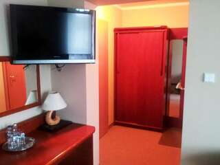 Отель Hotel Sypniewo Margonin Двухместный номер с 1 кроватью или 2 отдельными кроватями-6